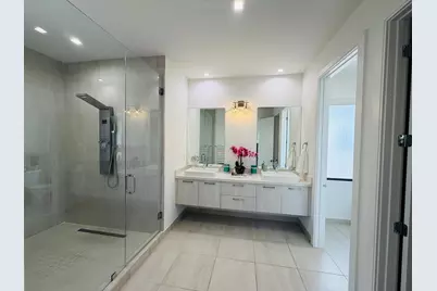 8288 NW 44th Terrace, Doral, FL 33166 - Photo 27