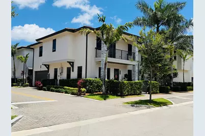 8288 NW 44th Terrace, Doral, FL 33166 - Photo 3