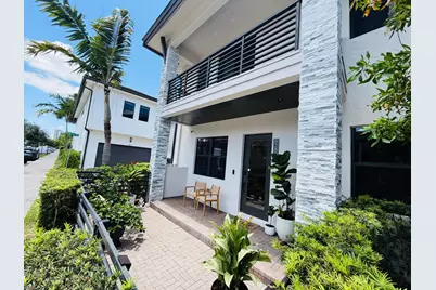 8288 NW 44th Terrace, Doral, FL 33166 - Photo 9