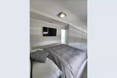 9706 NW 51st Terrace, Doral, FL 33178 - Photo 11