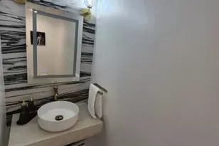 9706 NW 51st Terrace, Doral, FL 33178 - Photo 9