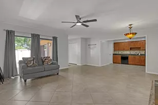 8184 Ambach Way, Hypoluxo, FL 33462 - Photo 13