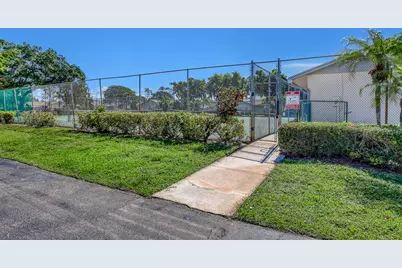 8184 Ambach Way, Hypoluxo, FL 33462 - Photo 31