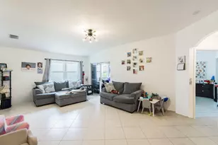 72 Paxford Ln, Boynton Beach, FL 33426 - Photo 7