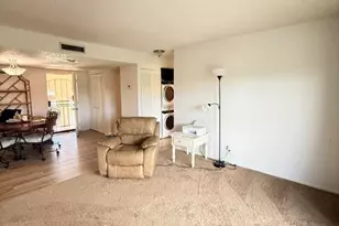 230 Lake Dora Dr, West Palm Beach, FL 33411 - Photo 11