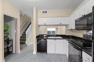 3168 SW 49th St, Dania Beach, FL 33312 - Photo 13