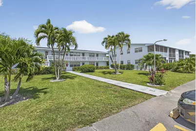 106 E Camden E, West Palm Beach, FL 33417 - Photo 1