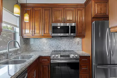 9370 Sunrise Lakes Boulevard #304, Sunrise, FL 33322 - Photo 5
