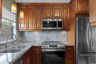 9370 Sunrise Lakes Blvd, Sunrise, FL 33322 - Photo 5