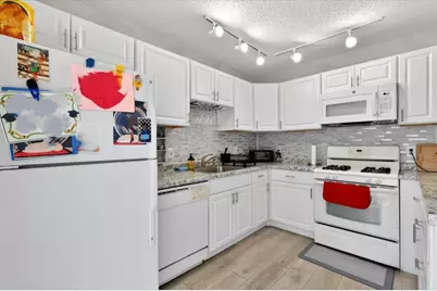 6351 Seven Springs Boulevard #B, Greenacres, FL 33463 - Photo 7