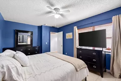 6351 Seven Springs Boulevard #B, Greenacres, FL 33463 - Photo 17