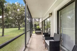 11863 Wimbledon Circle, Wellington, FL 33414 - Photo 5