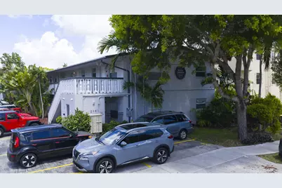 2741 NE 8th Avenue #15, Wilton Manors, FL 33334 - Photo 17