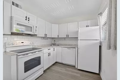 2741 NE 8th Avenue #15, Wilton Manors, FL 33334 - Photo 7