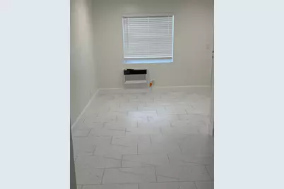 110 NW 7th Avenue #18, Pompano Beach, FL 33060 - Photo 9