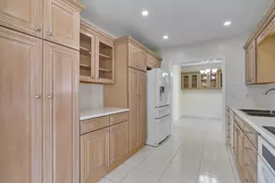 2475 NE 214th St, Aventura, FL 33180 - Photo 15