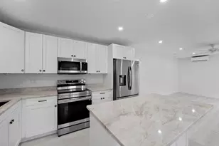 1279 Beach Rd, West Palm Beach, FL 33404 - Photo 11