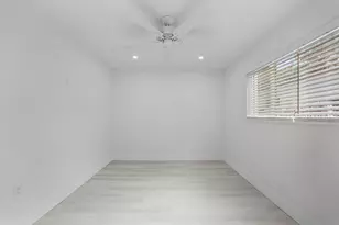 1279 Beach Rd, West Palm Beach, FL 33404 - Photo 27