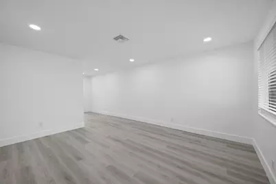 2785 Reo Lane #1, Palm Springs, FL 33461 - Photo 5