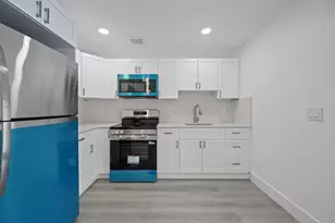 2785 Reo Ln, Palm Springs, FL 33461 - Photo 11