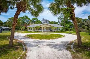 6000 Pinetree Dr, Fort Pierce, FL 34982 - Photo 1