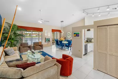9829 Seacrest Circle #202, Boynton Beach, FL 33437 - Photo 3