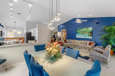 9829 Seacrest Circle #202, Boynton Beach, FL 33437 - Photo 5