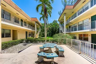 340 NW 19th St, Boca Raton, FL 33432 - Photo 5