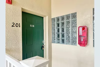 9604 Seadale Court #201, Riverview, FL 33578 - Photo 3