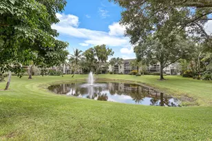 11863 Wimbledon Circle, Wellington, FL 33414 - Photo 11