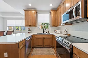 2502 Gardens Pkwy, Palm Beach Gardens, FL 33410 - Photo 11