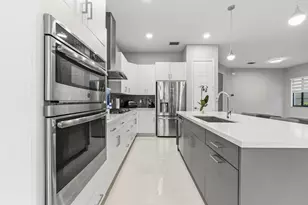 10555 Waves Way, Parkland, FL 33076 - Photo 13