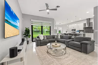 10555 Waves Way, Parkland, FL 33076 - Photo 3