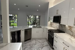 2173 Discovery Cir W, Deerfield Beach, FL 33442 - Photo 5