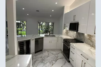 2173 Discovery Circle W, Deerfield Beach, FL 33442 - Photo 3
