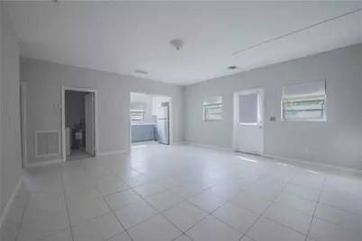 121 NW 36th Street #Rear, Oakland Park, FL 33309 - Photo 3