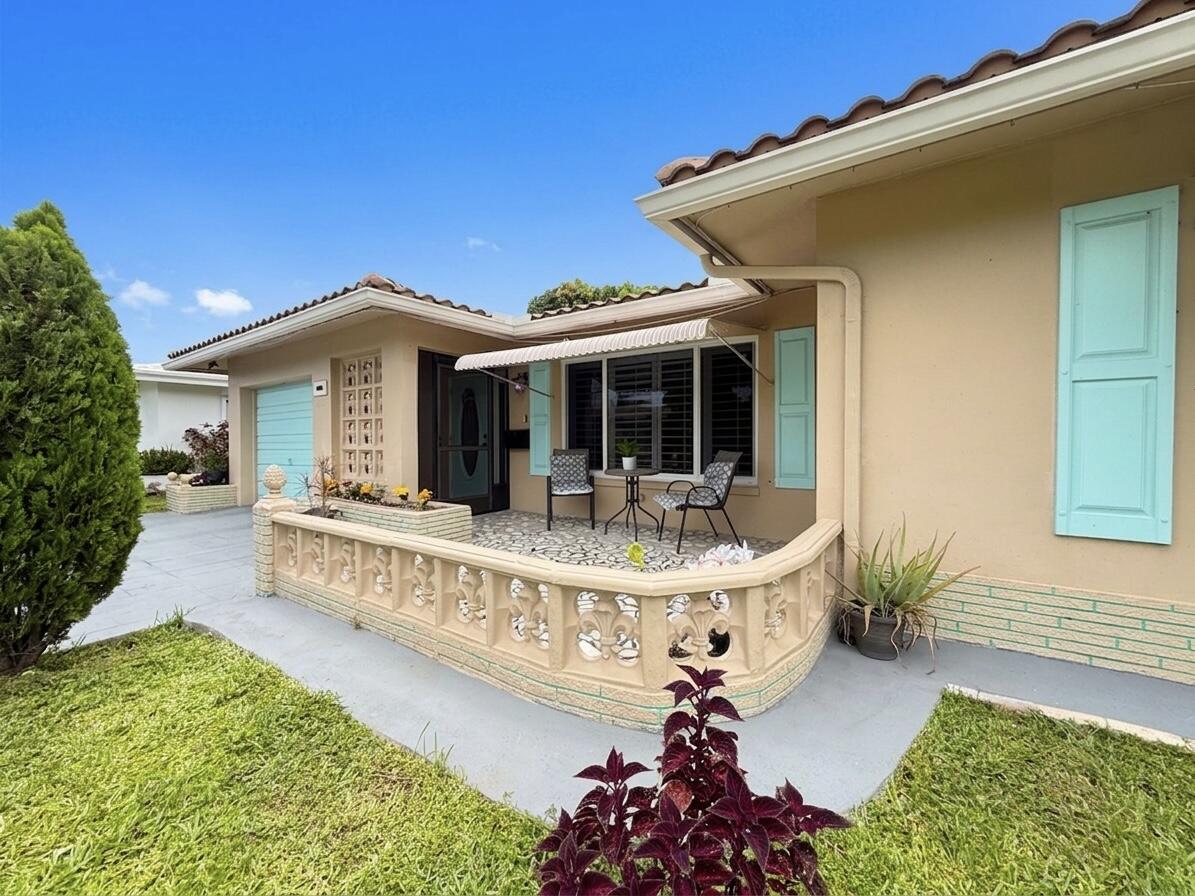 4400 NW 44th Terrace - 4400 NW 44th Terrace, Tamarac, FL 33319 Luxury Property | Jose Angel Pina