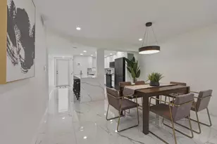 9523 N Hollybrook Lake Dr, Pembroke Pines, FL 33025 - Photo 9