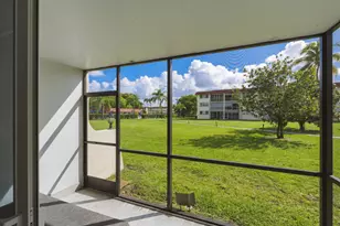 9523 N Hollybrook Lake Dr, Pembroke Pines, FL 33025 - Photo 21