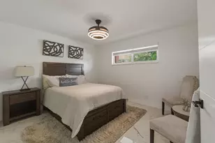 9523 N Hollybrook Lake Dr, Pembroke Pines, FL 33025 - Photo 5