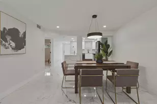 9523 N Hollybrook Lake Dr, Pembroke Pines, FL 33025 - Photo 11
