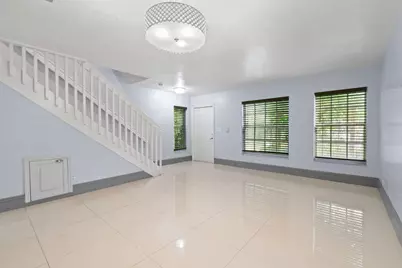 952 Summit Lake Drive, West Palm Beach, FL 33406 - Photo 9