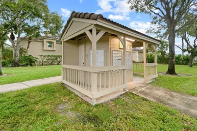 952 Summit Lake Drive, West Palm Beach, FL 33406 - Photo 35