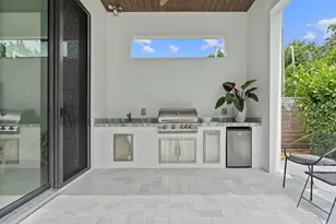 901 Upland Rd, West Palm Beach, FL 33401 - Photo 49