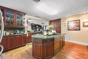 9700 NW 28th St, Cooper City, FL 33024 - Photo 25