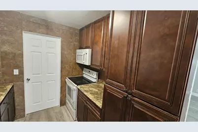 1501 W 17th Street, Riviera Beach, FL 33404 - Photo 7