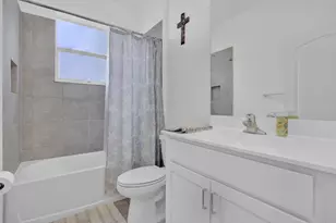 7456 NW Greenspring St, Port Saint Lucie, FL 34987 - Photo 11