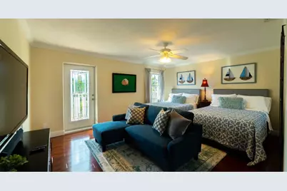 6850 Eastview Drive, Lake Worth, FL 33462 - Photo 23