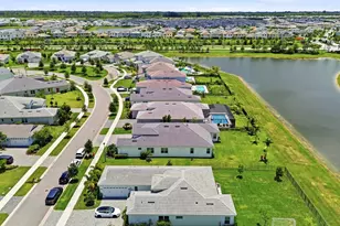 15264 Wildwood Cir, The Acreage, FL 33470 - Photo 67