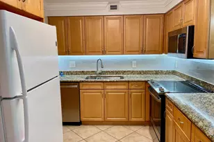 1000 Spanish River Rd, Boca Raton, FL 33432 - Photo 7